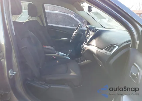 2013 Dodge Journey Sxt z USA, uszkodzony, nr VIN 3C4PDDBG8DT571295